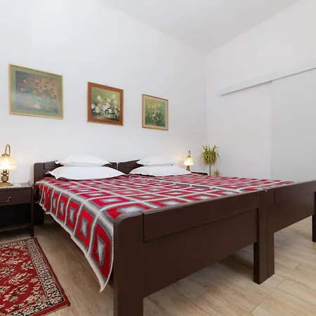 Liski Cove - Sea Star Apartmán Čunski